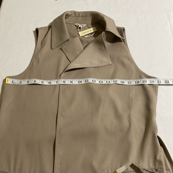NWT Max Studio Women’s Sleeveless Belted Long Vest Cobblestone Beige Neutral L - Picture 10 of 12